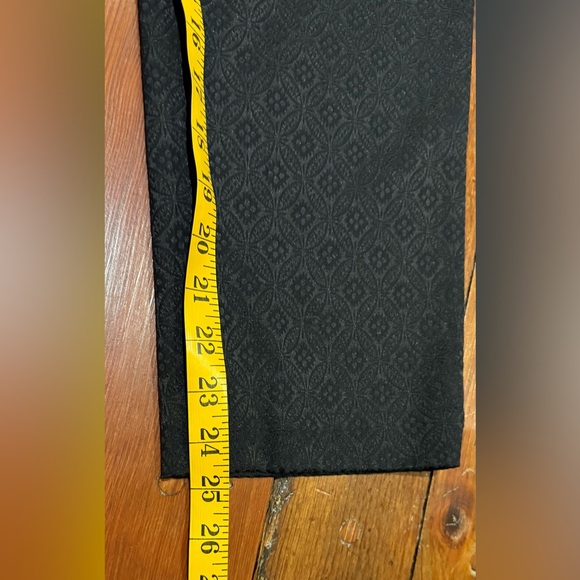 Size 12 Lord and Taylor patterned pants - Picture 11 of 11